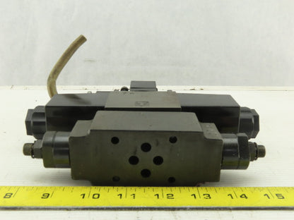 Daikin KSO-G02-2CA-10-N 3 Position Hydraulic Control Valve W/ Throttle Check