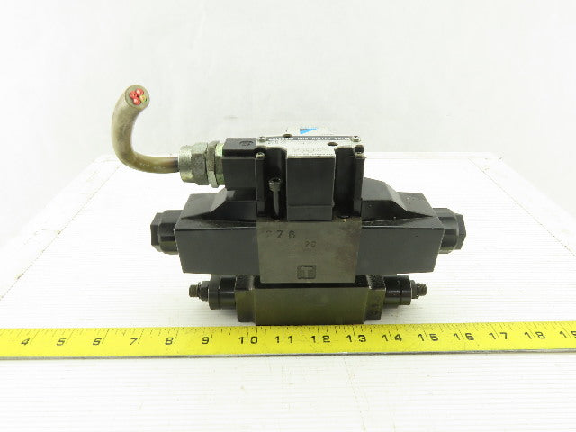 Daikin KSO-G02-2CA-10-N 3 Position Hydraulic Control Valve W/ Throttle Check