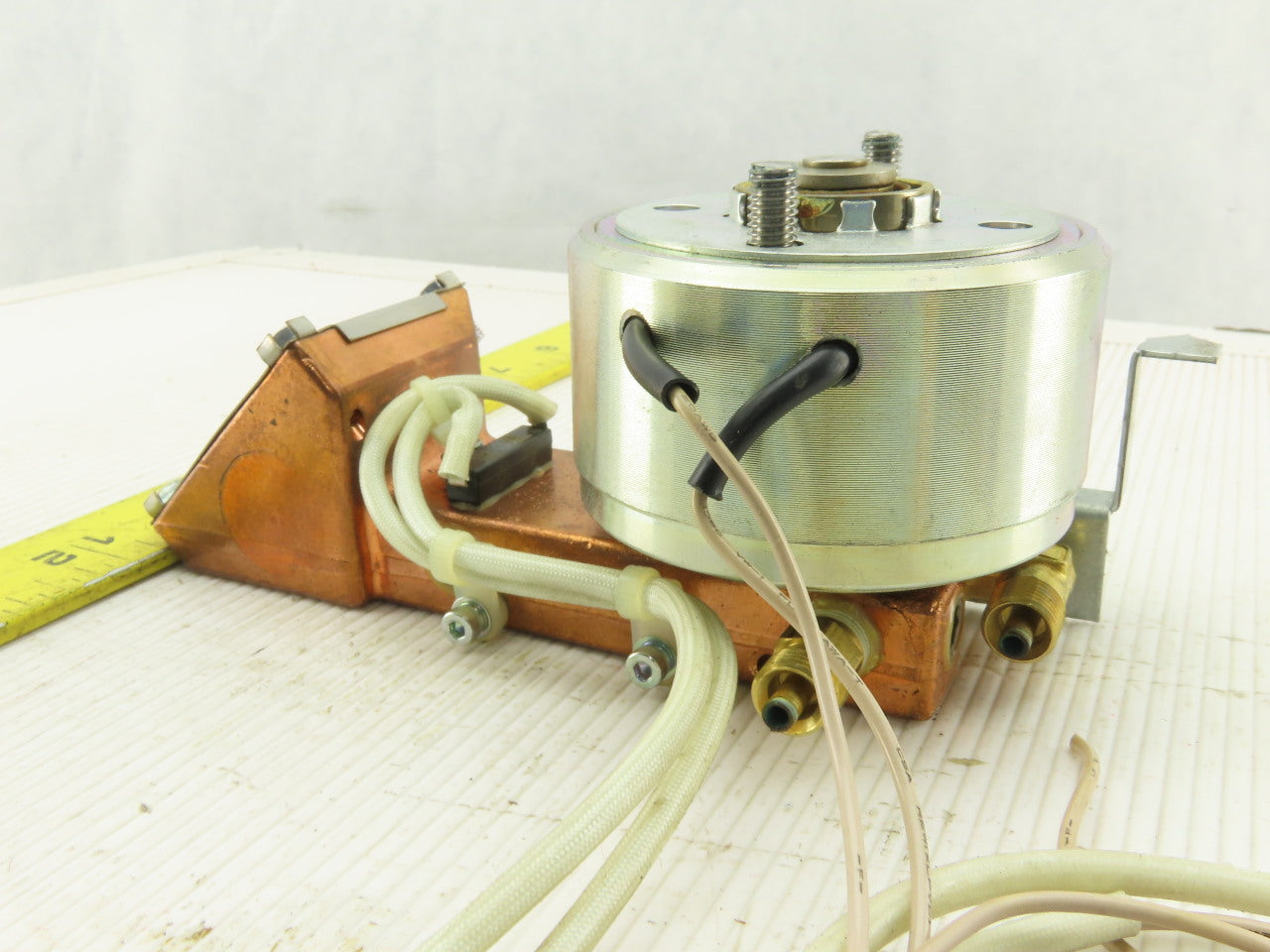 Shindengen YB-L200A8Y3E Rotary Solenoid Laser Oscillator Mirror Arm Assembly