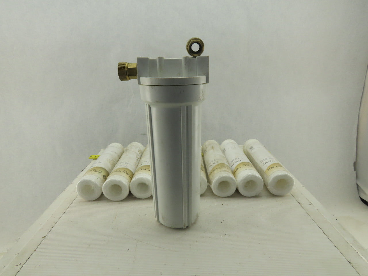 Pentek CW-MF 30 Micron String Wound Water Sediment Filter Lot Of 8 & Housing