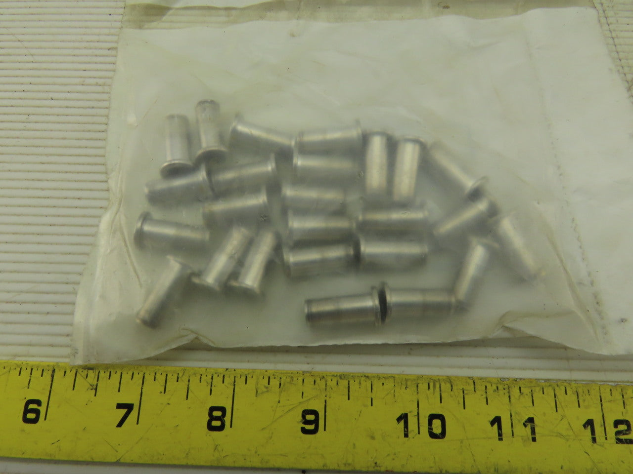 Atlas 93482A711 1/4-20" Aluminum Blind Rivet Nut Lot Of 4 Bags (100 Total)