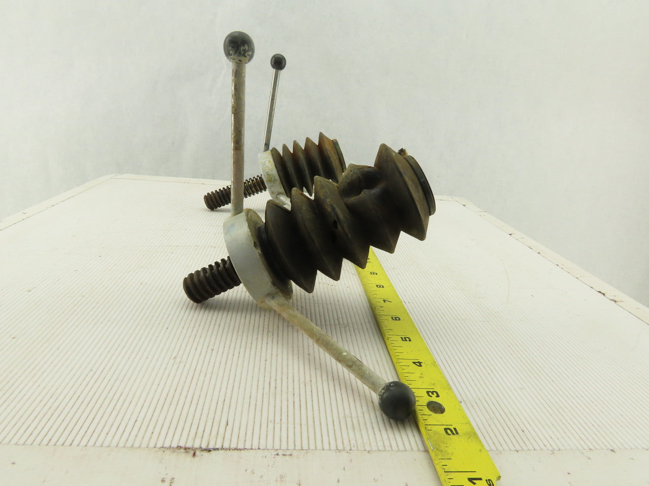 Buchi Rotavapor 186 Worm Gear Hand Cranks Laboratory Rotary Evaporator  Lot Of 2