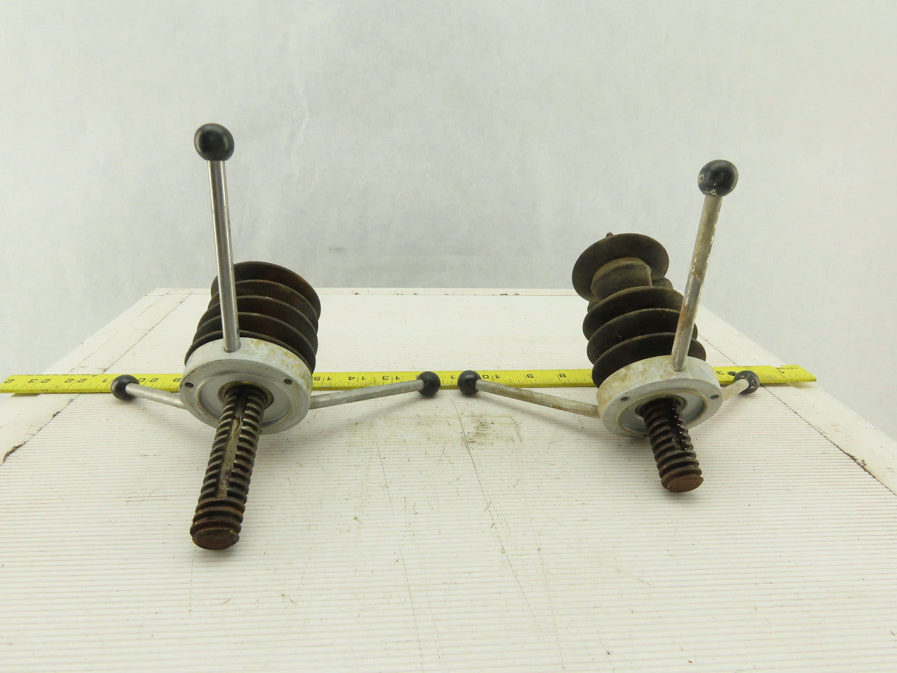 Buchi Rotavapor 186 Worm Gear Hand Cranks Laboratory Rotary Evaporator  Lot Of 2