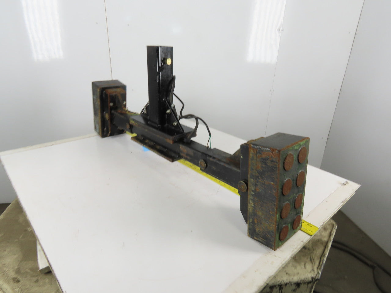 Enersys E-BBH-2-30-DS-SG Double Level Forklift Battery Bull Electromagnet 480V