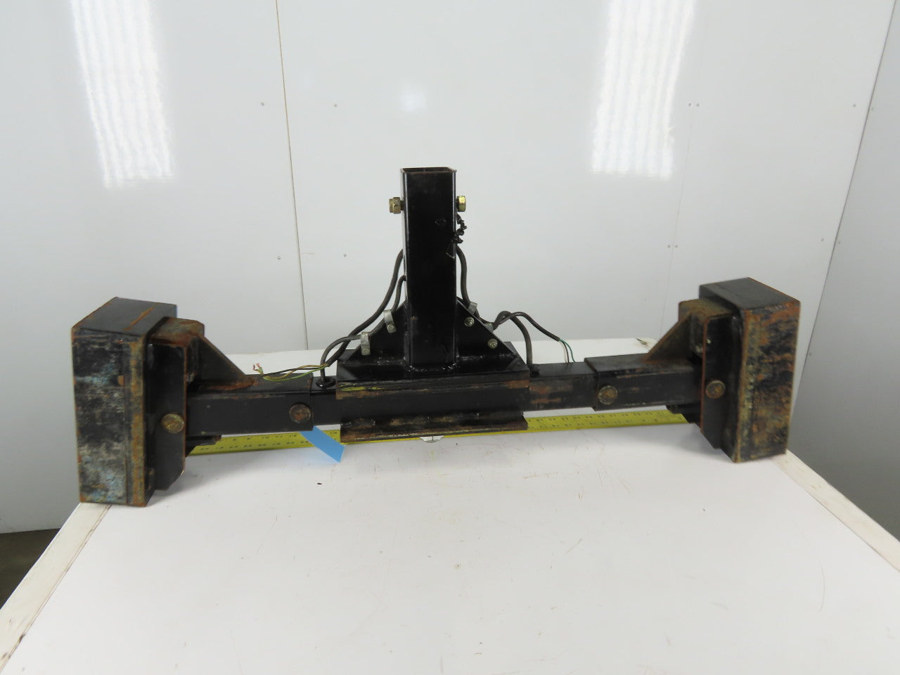 Enersys E-BBH-2-30-DS-SG Double Level Forklift Battery Bull Electromagnet 480V