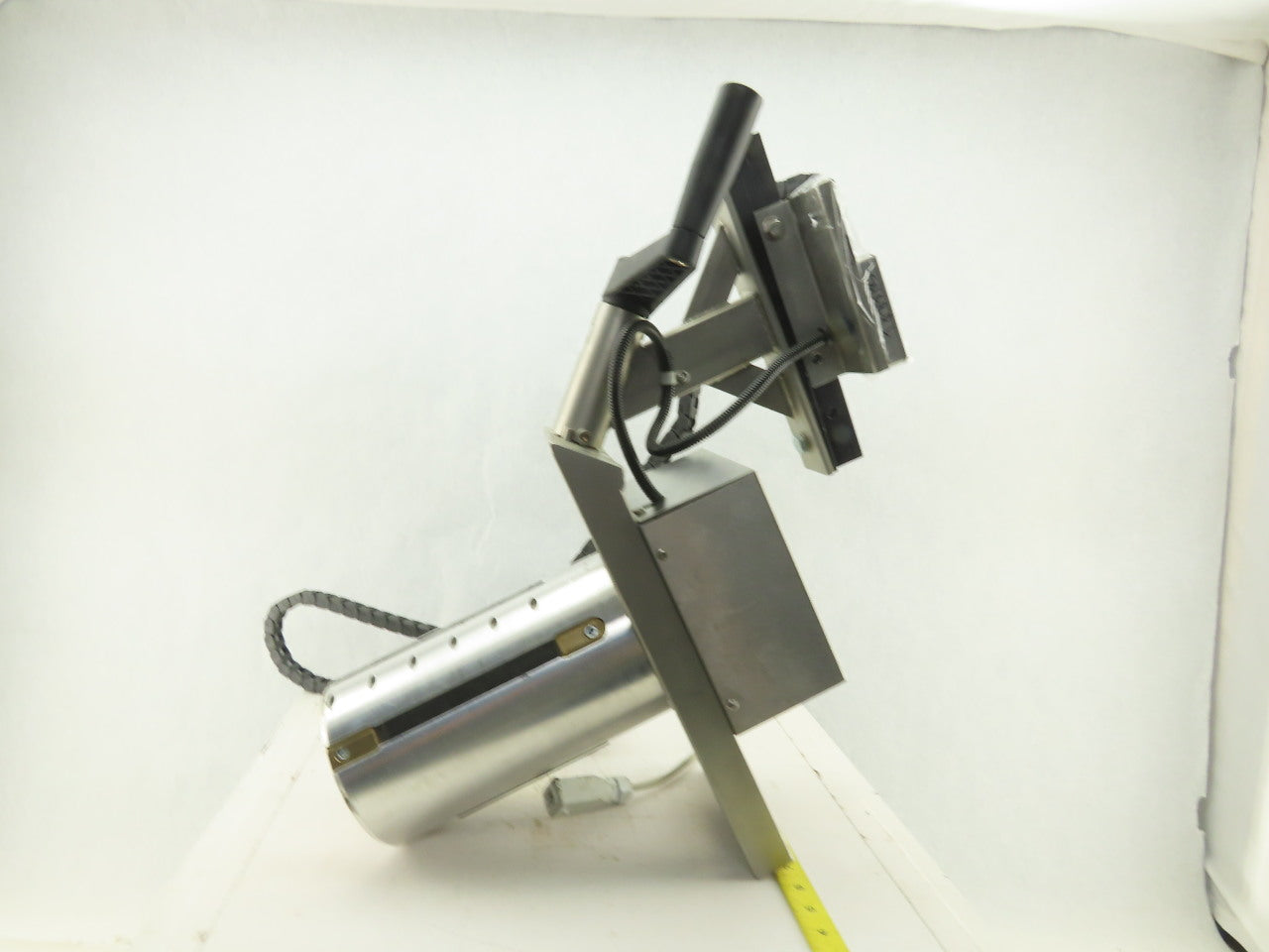 Hofpartner AB AMAL 62180 Expanding Core Shaft Rotating Manual Lifter 146mm Core