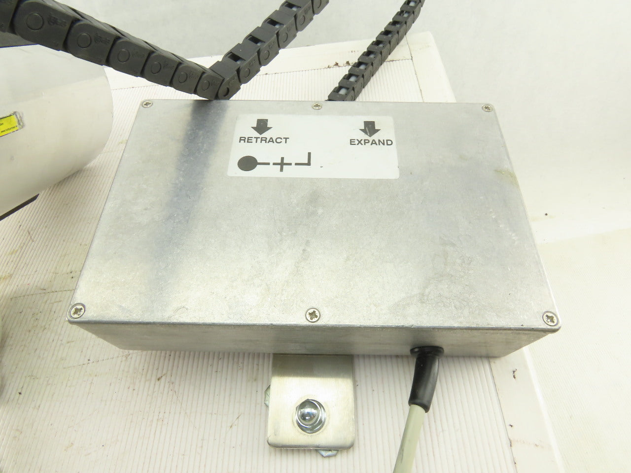 Hofpartner AB AMAL 62180 Expanding Core Shaft Rotating Manual Lifter 146mm Core