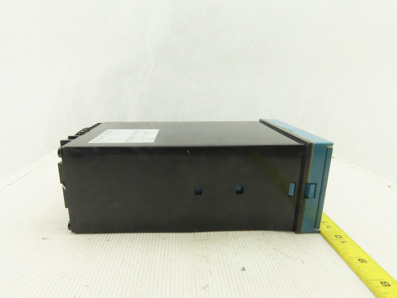 Honeywell DC40005GLN2400400 UDC 4000 Temperature Controller 120/240V