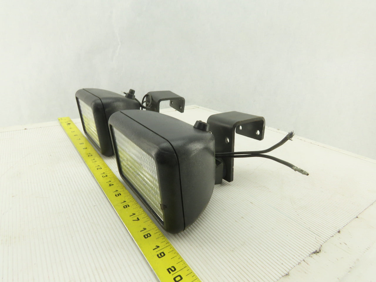 Speaker 36V Incandescent Forklift Order Picker Task Light Lot Of 2