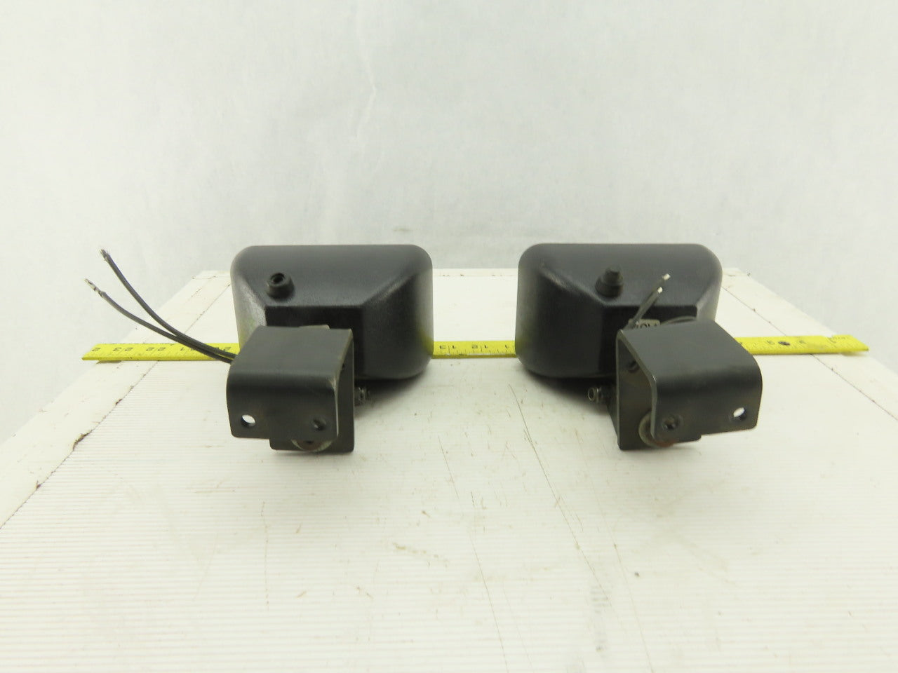Speaker 36V Incandescent Forklift Order Picker Task Light Lot Of 2