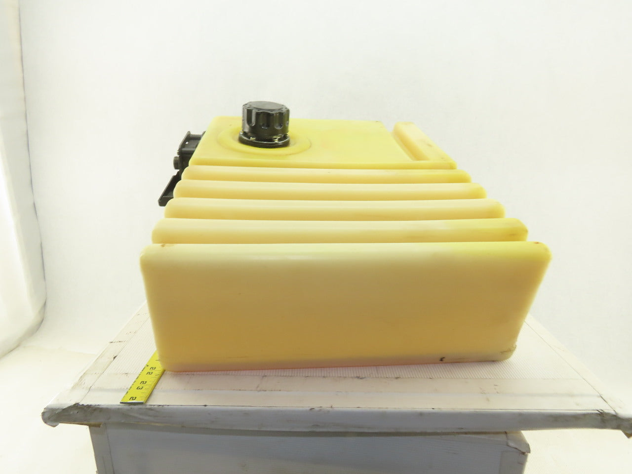 Raymond Order Picker Forklift Hydraulic Reservoir Tank From 560-OPC30TT