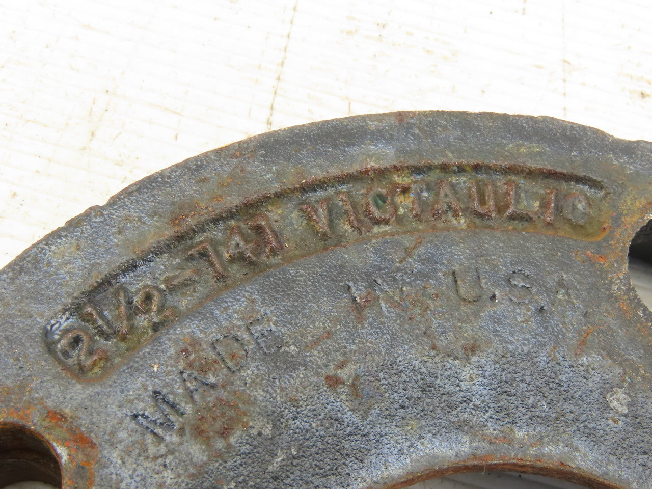 Victaulic 2-1/2-741 2-1/2" Bolt On Pipe Flange Clamp 5/8"