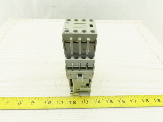Allen Bradley 700-CF220D 690V 25A Contactor Relay Auxiliary Contact 24VDC Coil