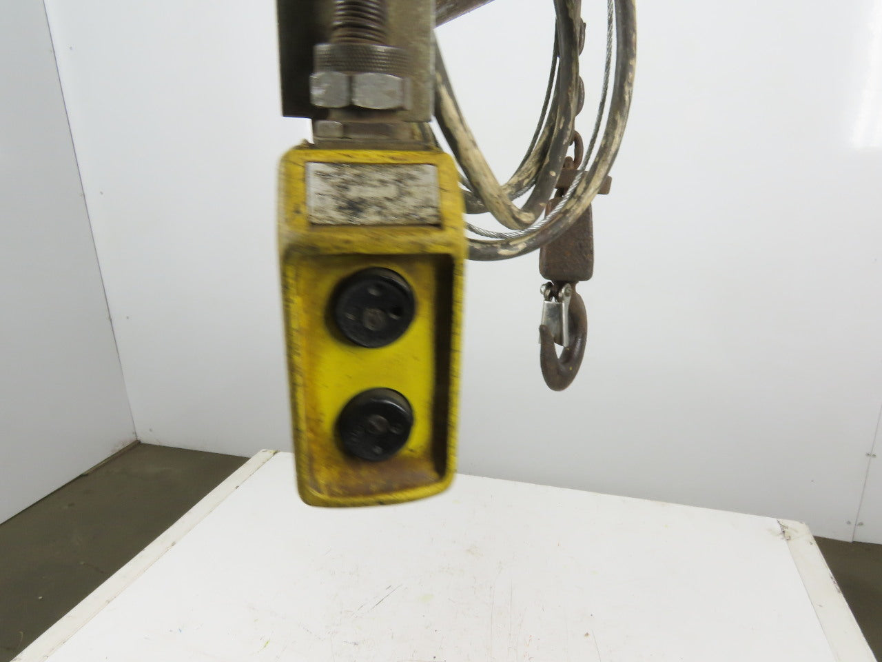 Budgit 310891-1 1/4 Ton 500Lb. 230/460V 3Ph Electric Chain Hoist 10' Lift 16FPM