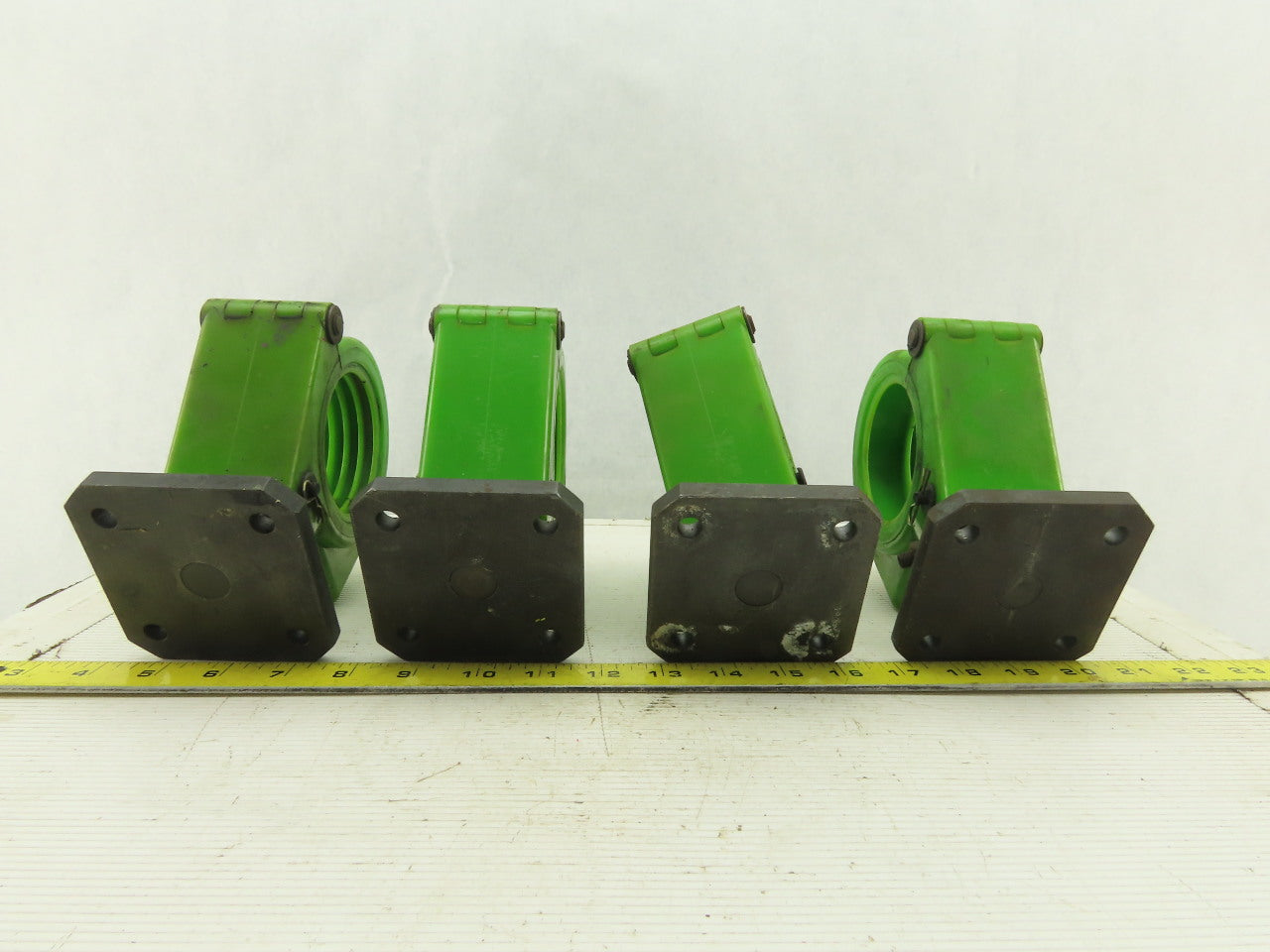 Leoni CIA PA80FA Robotic Cable Management Split Cable Loom Clamp 3"