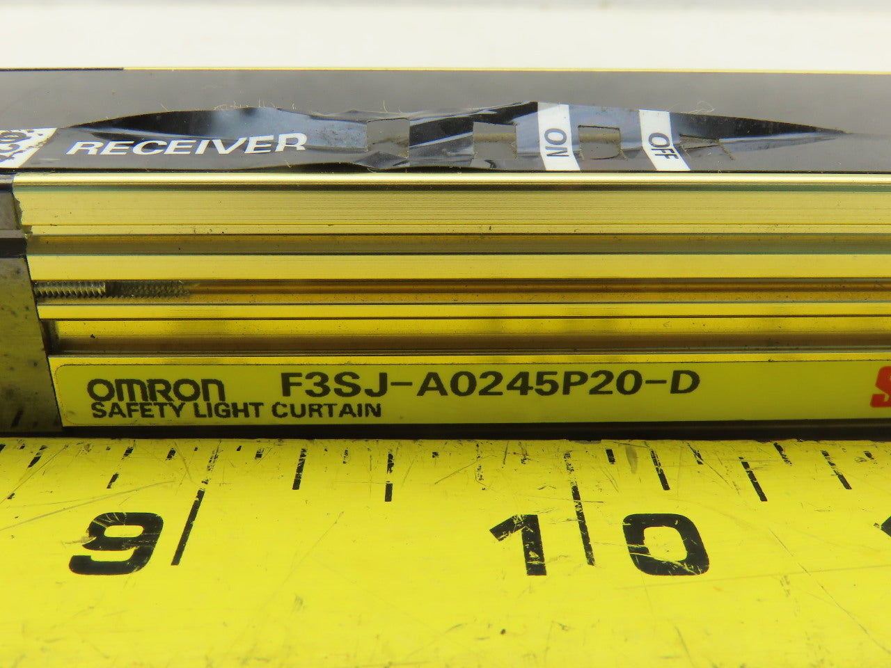 Omron F3SJ-A025P20-D Safety Light Curtain Receiver Type 4 ESPE 24VDC