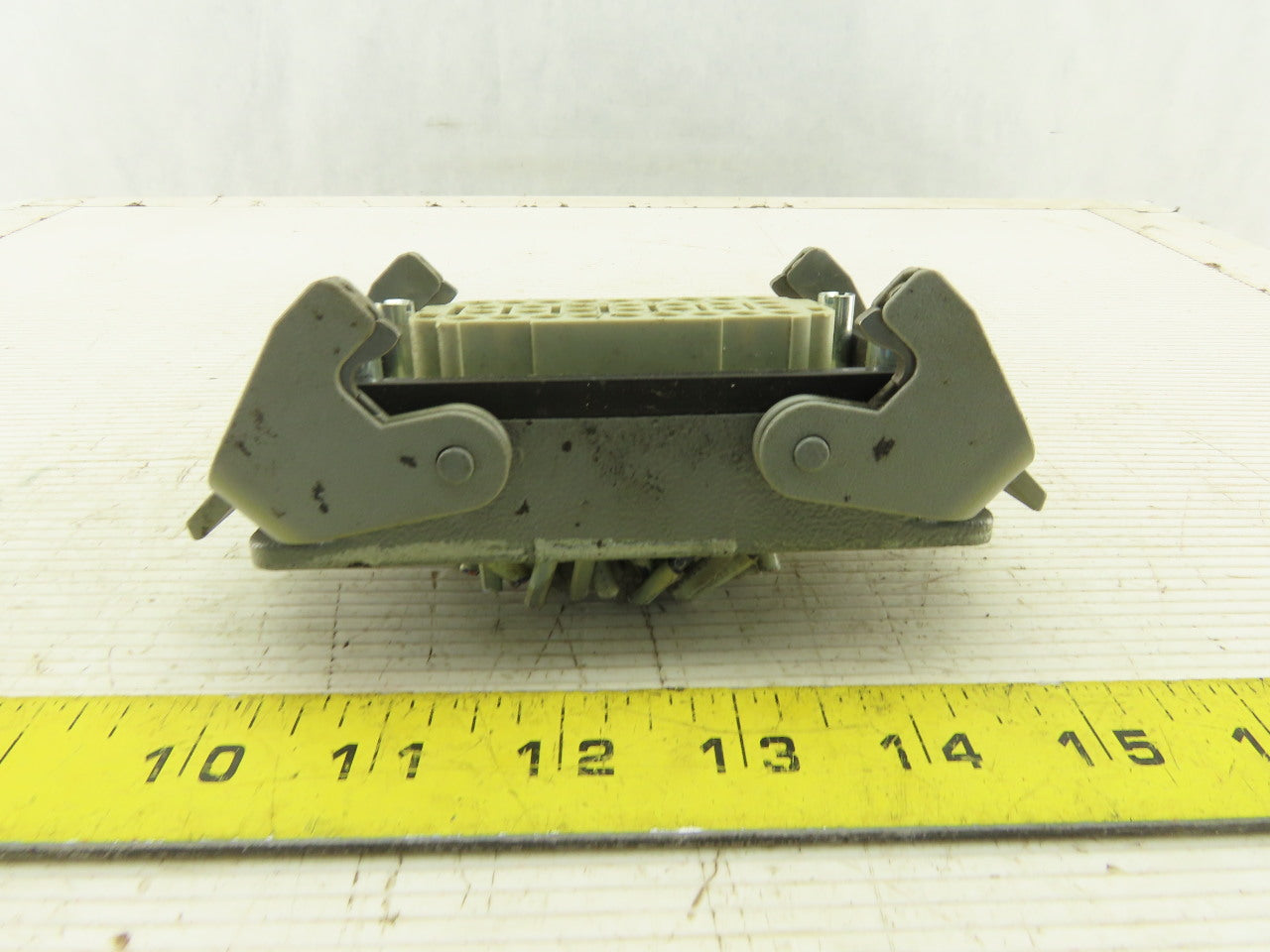 Harting Panel Mount Female 32 Conductor 2 Lever Cam Lock Plug End