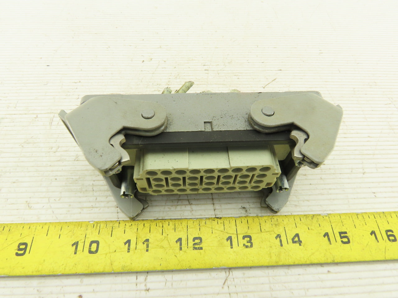 Harting Panel Mount Female 32 Conductor 2 Lever Cam Lock Plug End