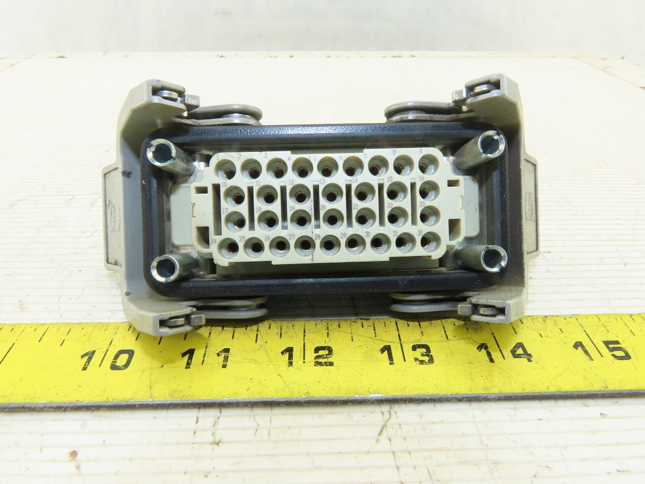 Harting Panel Mount Female 32 Conductor 2 Lever Cam Lock Plug End