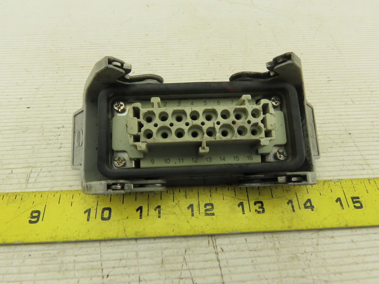 Harting 500V 15A 16 Conductor Female Panel Mount Cam Lock Connector