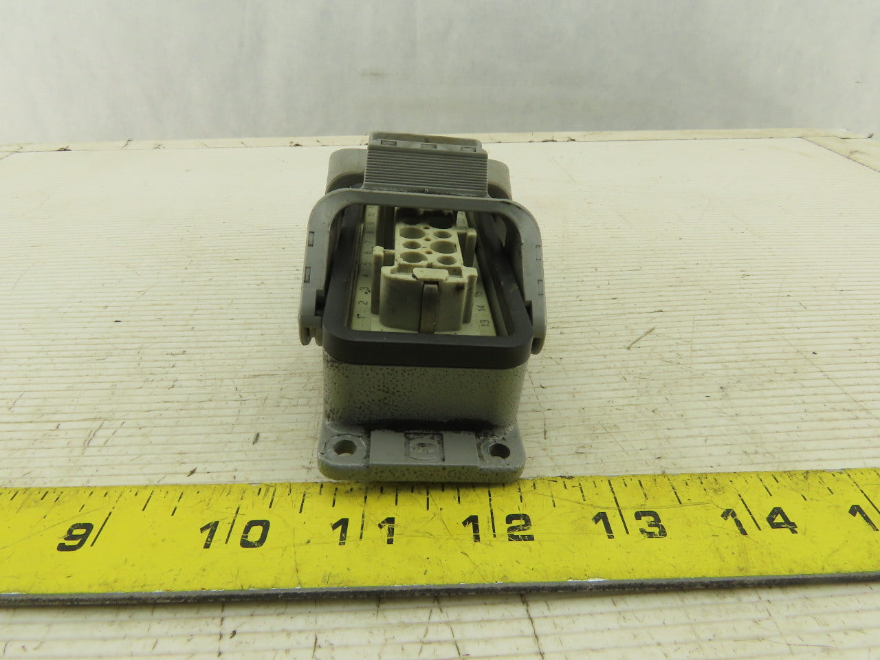 Harting 500V 15A 24 Conductor Female Panel Mount Cam Lock Connector