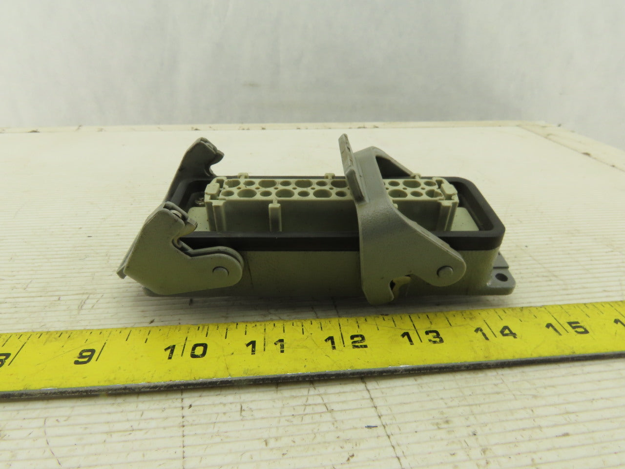Harting 500V 15A 24 Conductor Female Panel Mount Cam Lock Connector