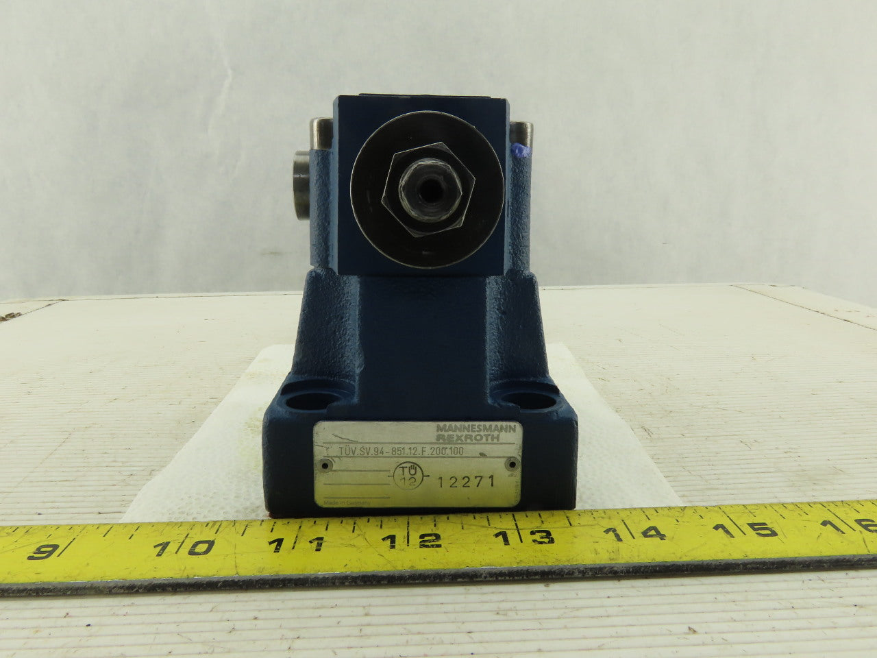 Rexroth DB10-2-52-100B Hydraulic Pressure Relief Valve Pilot Controlled