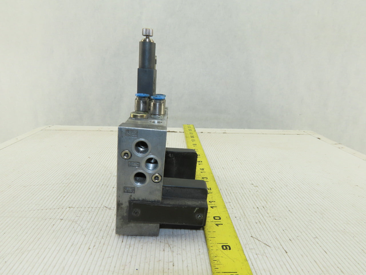 Festo VIMP-MINI-1/8-4-SA Pneumatic Valve Manifold Block