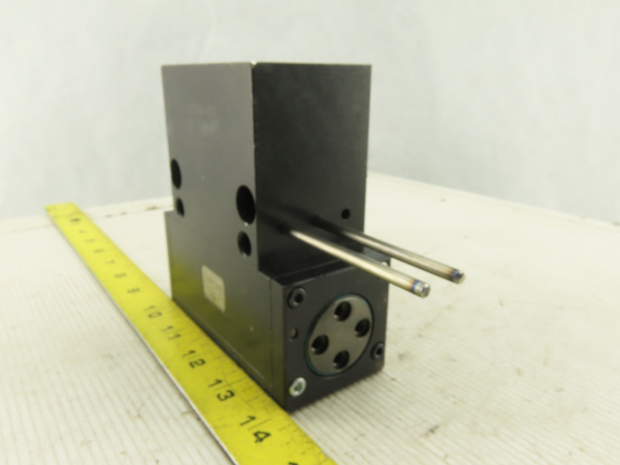 Sommer Automatic GP1240NC 2 Jaw Parallel Pneumatic Gripper 20mm Stroke Per Jaw