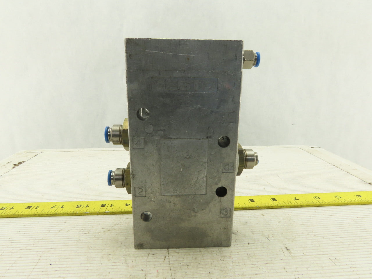 Festo VL-5-1/2 Pneumatic Control Valve