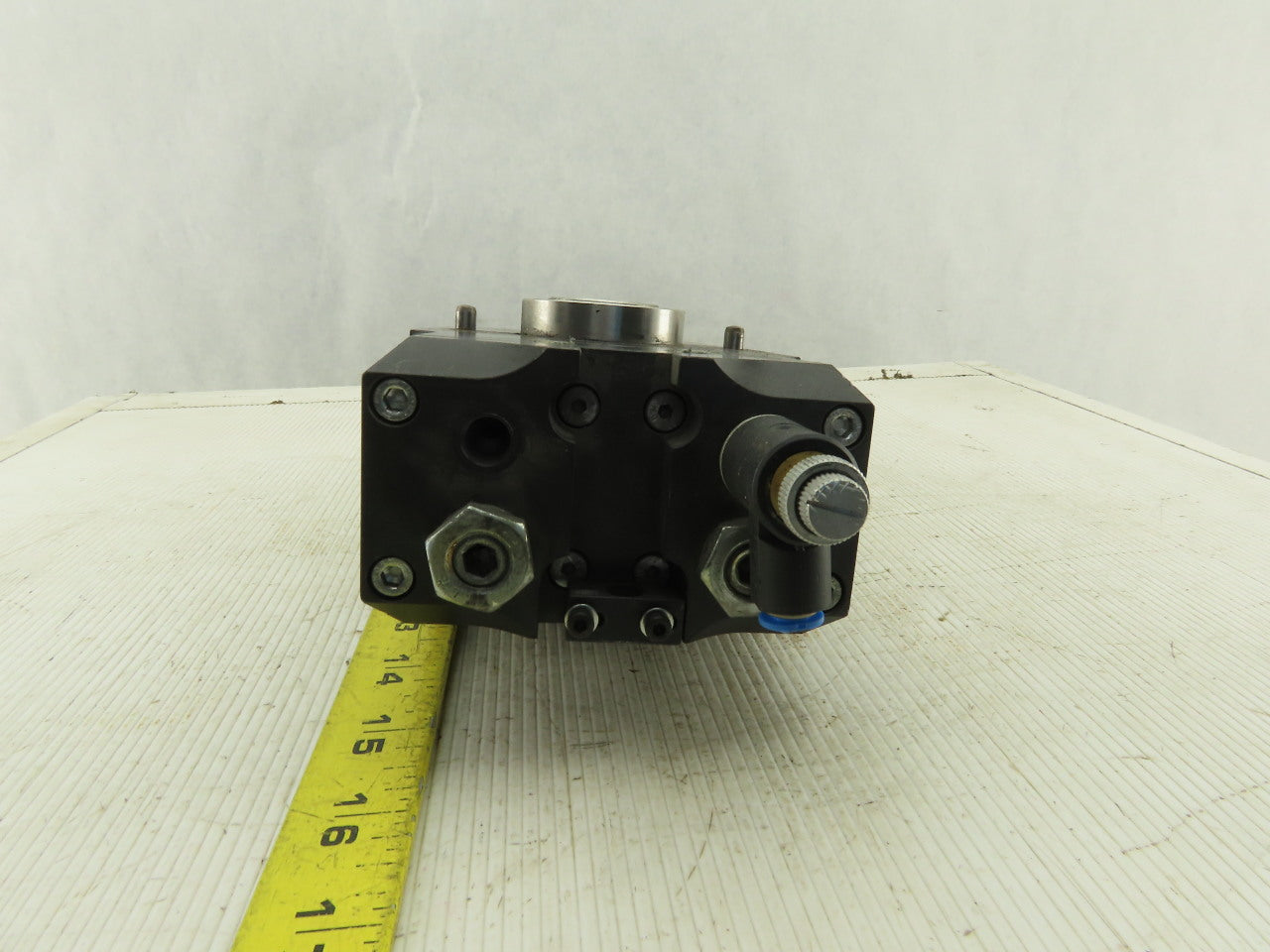 Sommer SF 100-90N Pneumatic Rotary Actuator 90°
