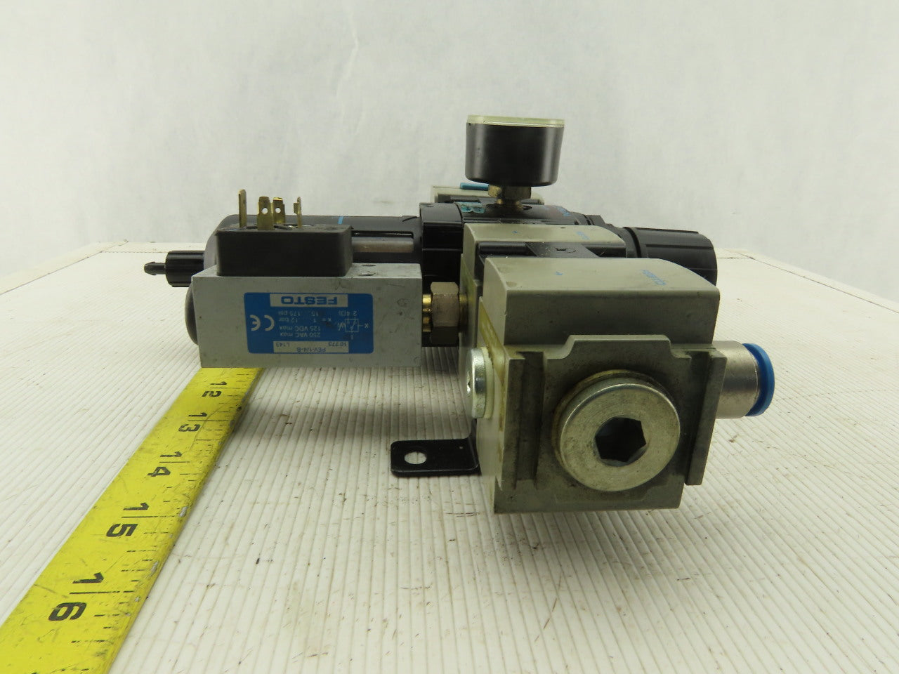 Wilkerson Filter Regulator Assembly 0-125PSI 1/2" NPT PEV-1/4-B