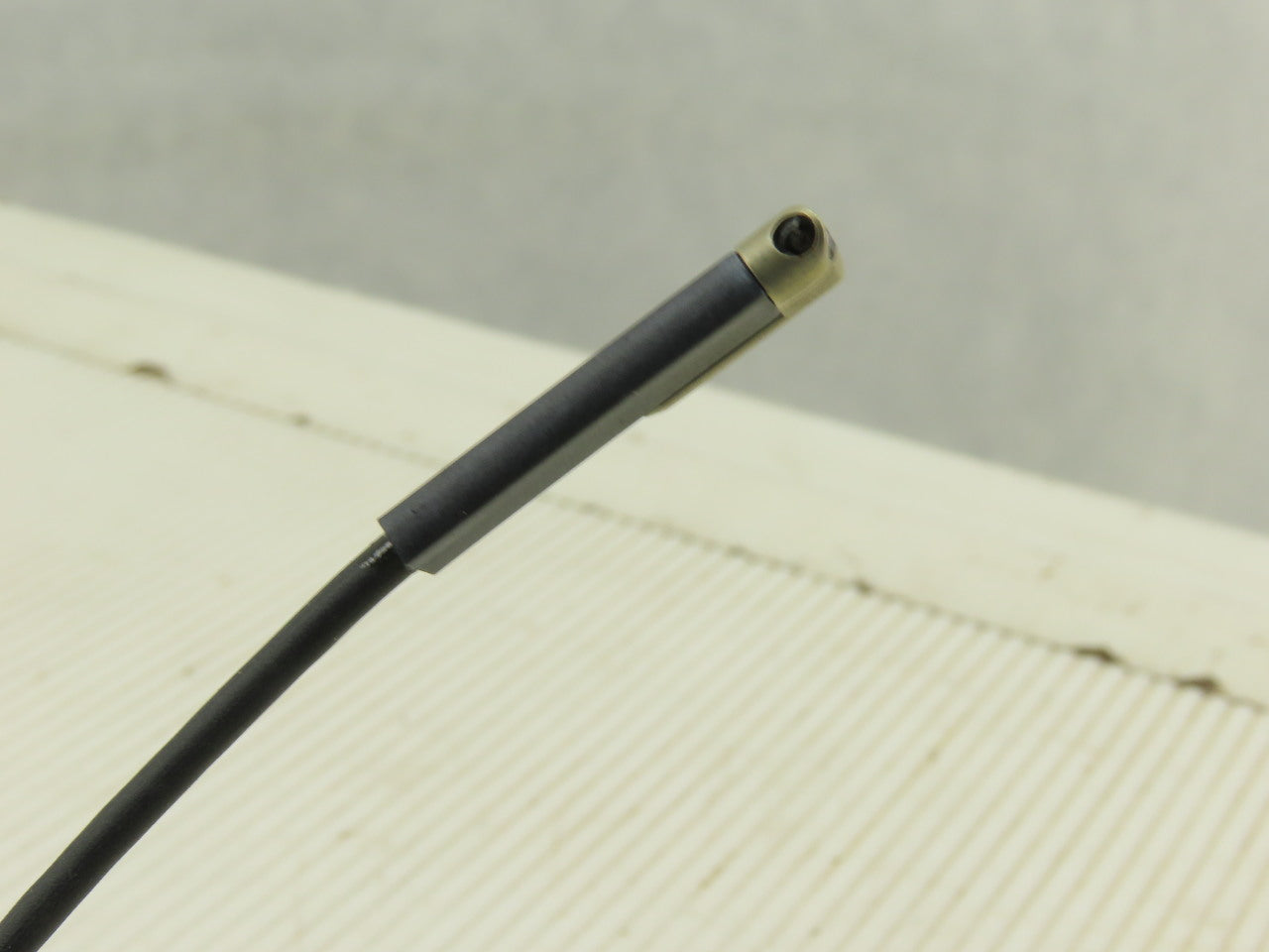 Balluff BMF0048 Cylinder Position Reed Switch Proximity Sensor 10-30VDC
