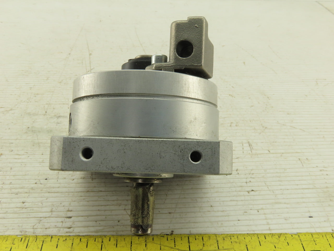 Festo DSM-16-270 P-CR Semi Rotary Actuator 0-270° Turn 145 PSI