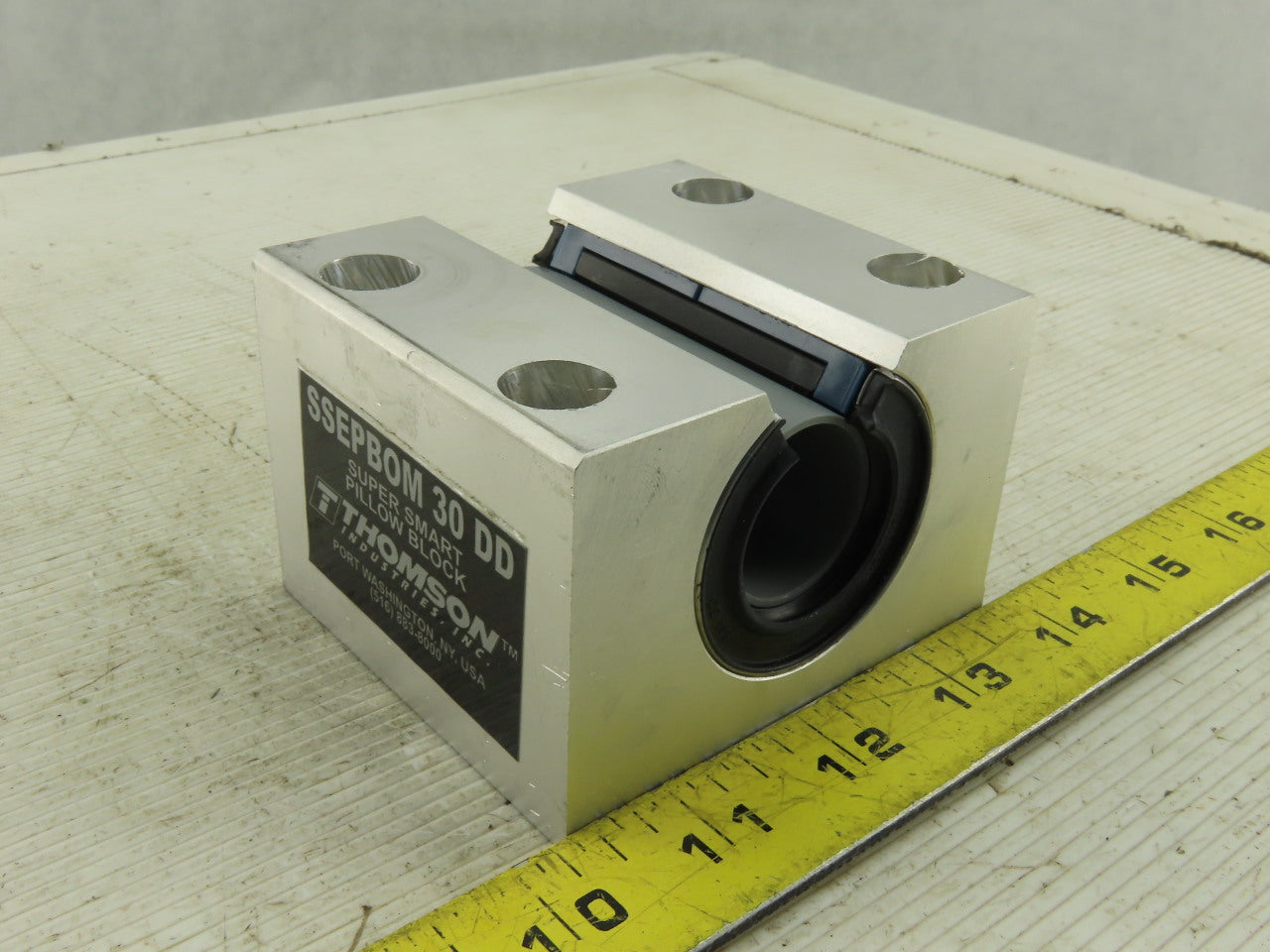 Thompson SSEPBOM30DD Pillow Block Linear Bearing 30mm Bore 79mm Length