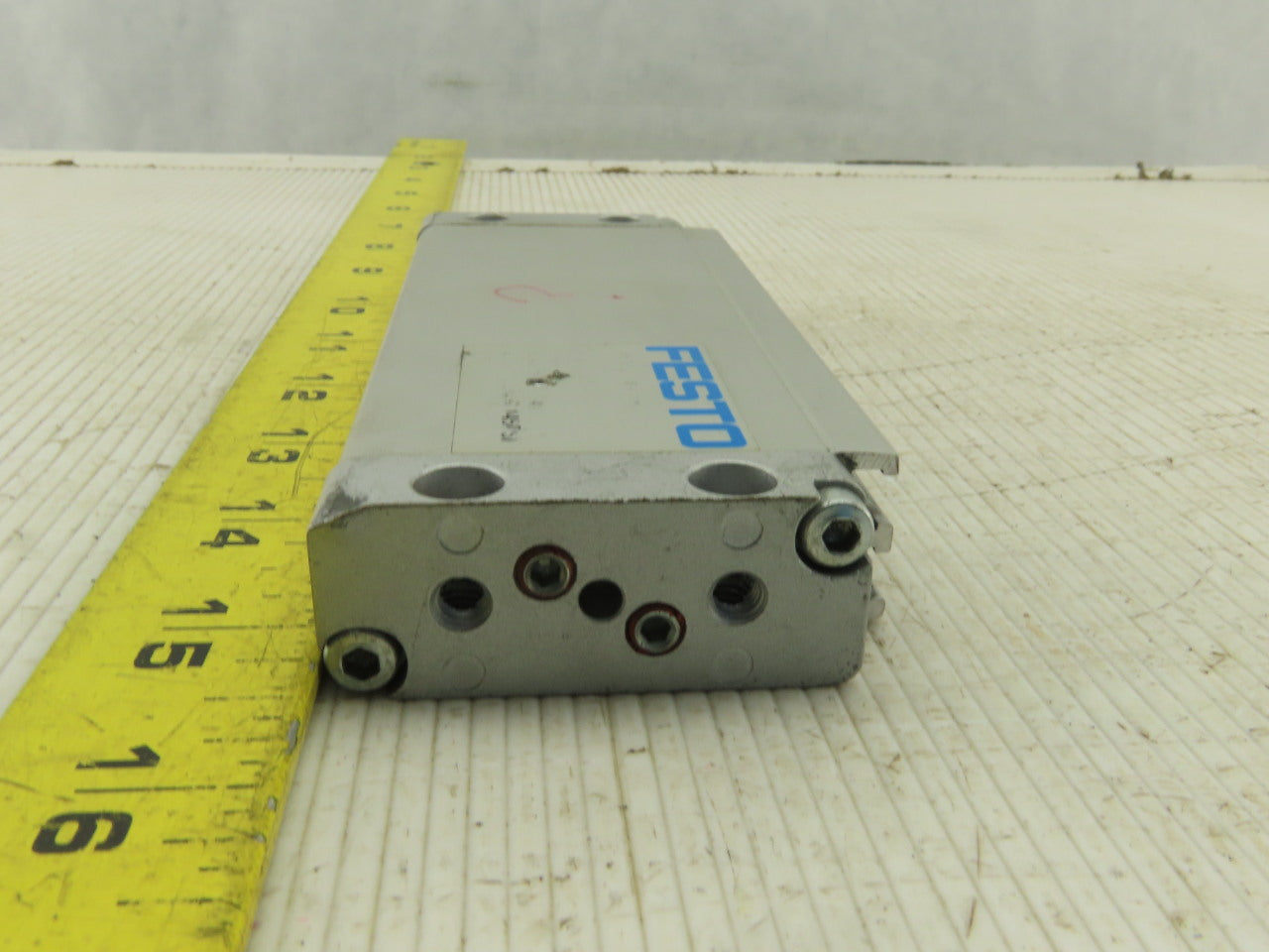 Festo DZF-25-80-P-A Pneumatic Air Flat Cylinder 25mm Bore 80mm Stroke