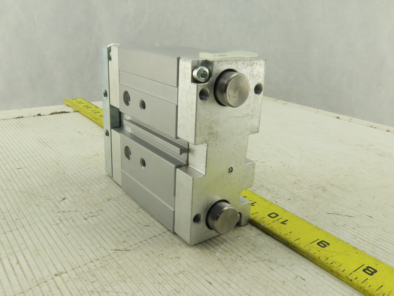 Festo 532317 DFM-25-25-B-PPV-A-GF Pneumatic Guide Cylinder 25mm Bore 25mm Stroke
