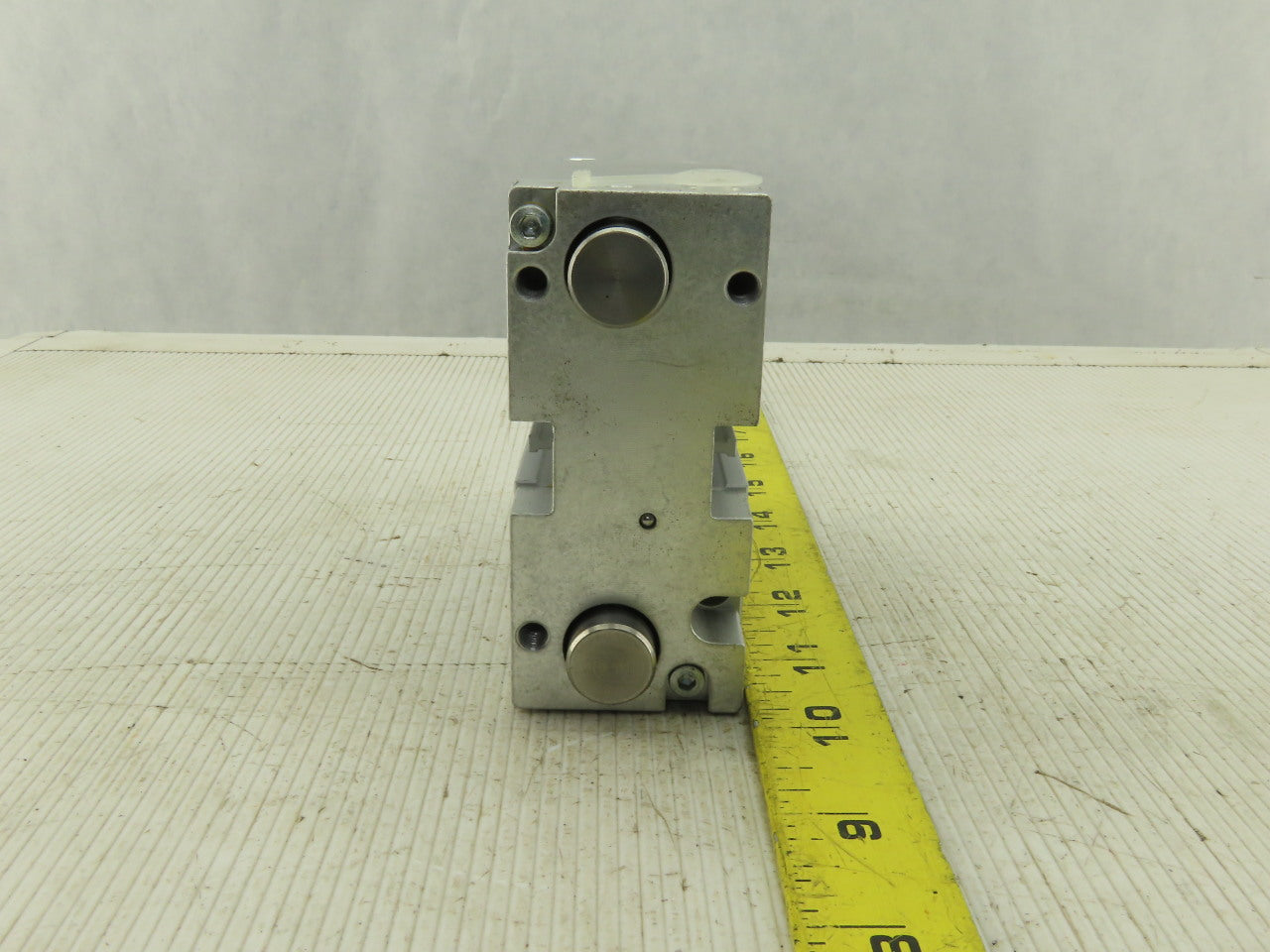 Festo 532317 DFM-25-25-B-PPV-A-GF Pneumatic Guide Cylinder 25mm Bore 25mm Stroke