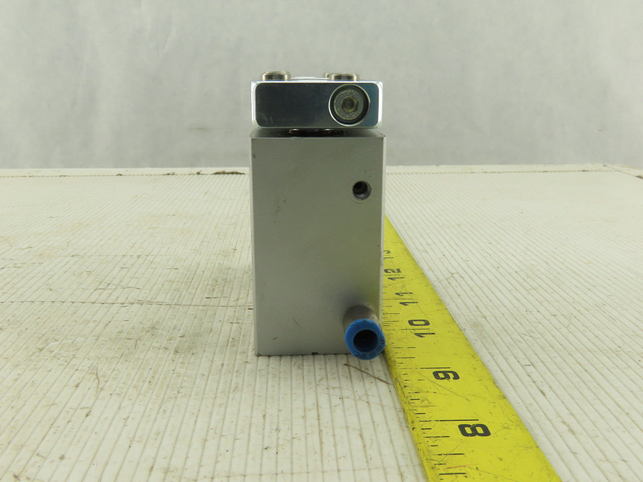 Festo 170915 DFM-20-20-P-A-KF Pneumatic Guide Cylinder 20mm Bore 20mm Stroke