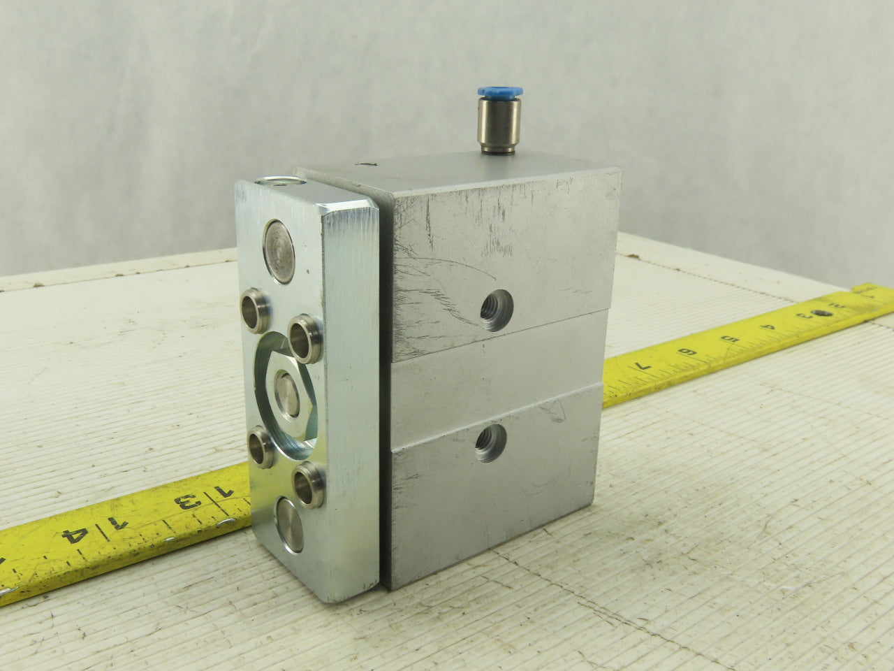 Festo 170915 DFM-20-20-P-A-KF Pneumatic Guide Cylinder 20mm Bore 20mm Stroke