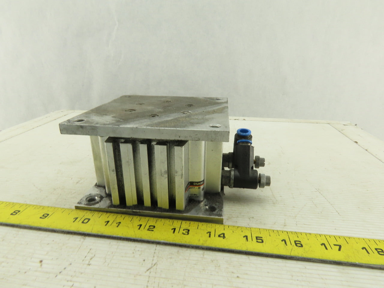 SMC MGF40TF-30 40mm Bore 30mm Stroke Guided Cylinder Table