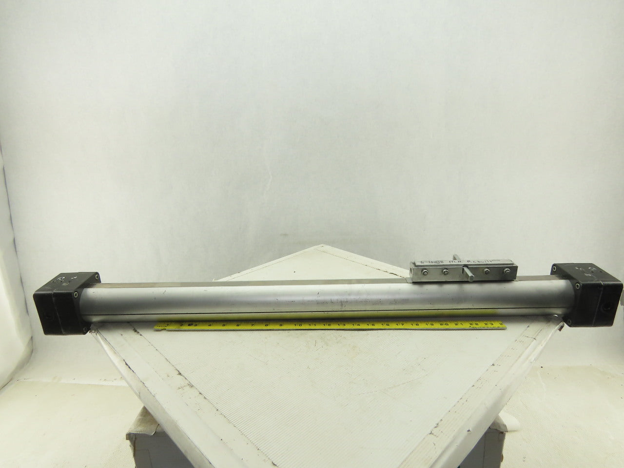 Origa Pneumatic Rodless Cylinder 45mm Bore 650mm Stroke