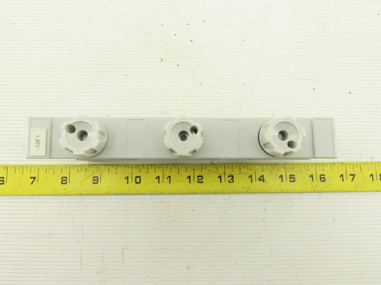 Siemens Buss Bar Bottle Fuse Holder 63/400 3 Pole