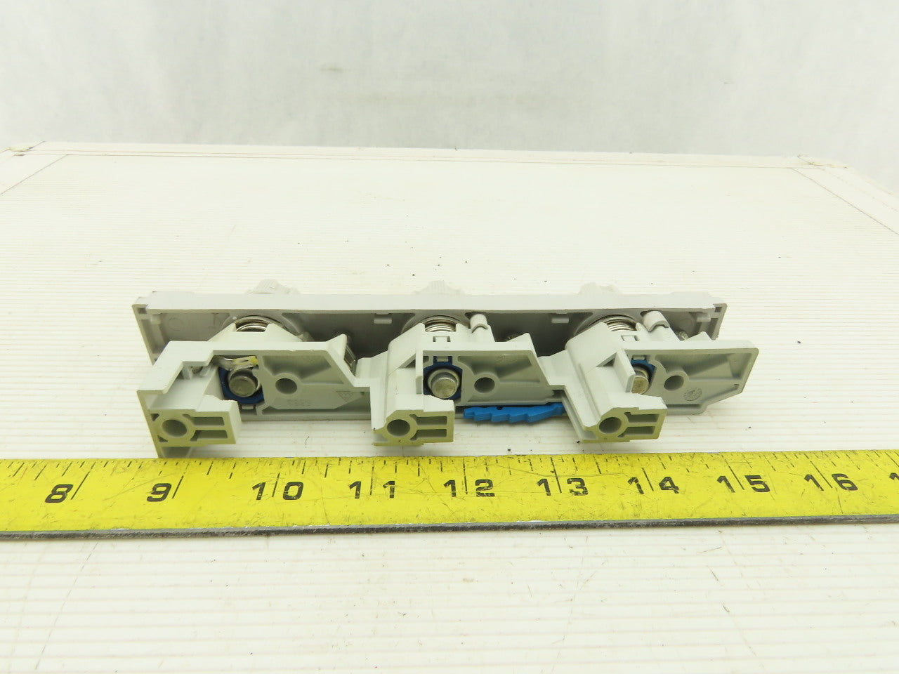Siemens Buss Bar Bottle Fuse Holder 63/400 3 Pole