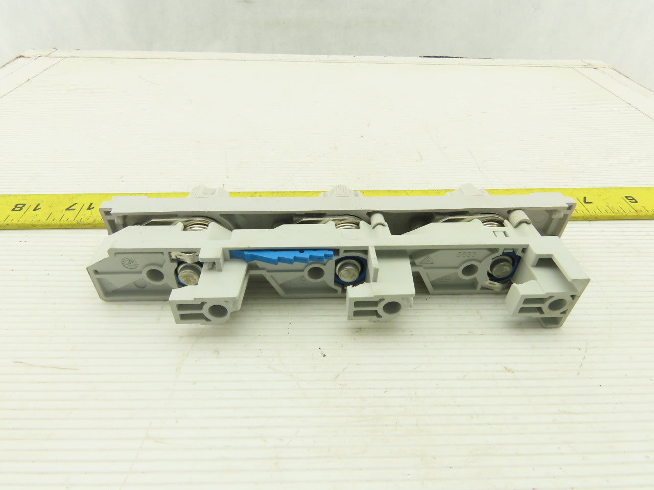 Siemens Buss Bar Bottle Fuse Holder 63/400 3 Pole