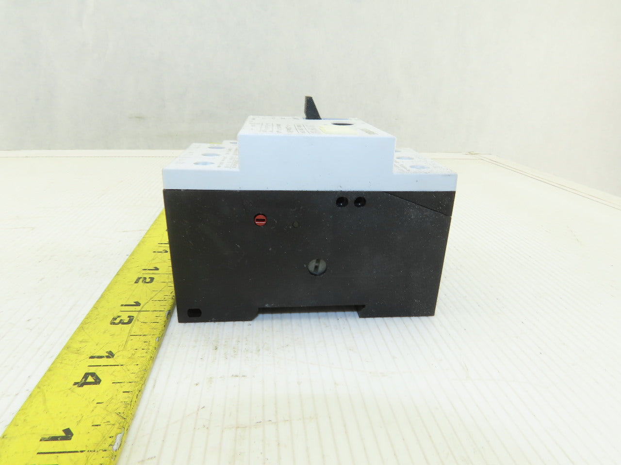 Siemens 3VU1300-1ME00 0.4-0.6A Trip Range Motor Protection Circuit Breaker 600V