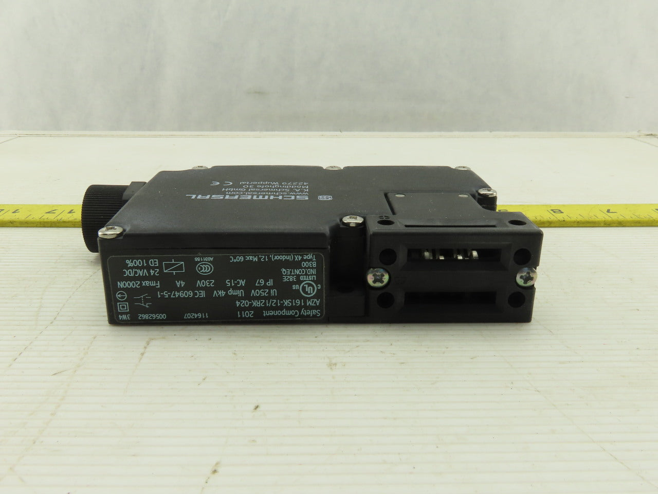 Schmersal 1164207 Safety Solenoid Interlock 250V 4kV