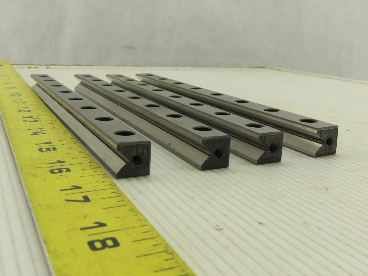 Schneeberger RNG 6 200 200mm Long Linear Guide 0.5 x 45° Rail Chamfer Lot Of 4