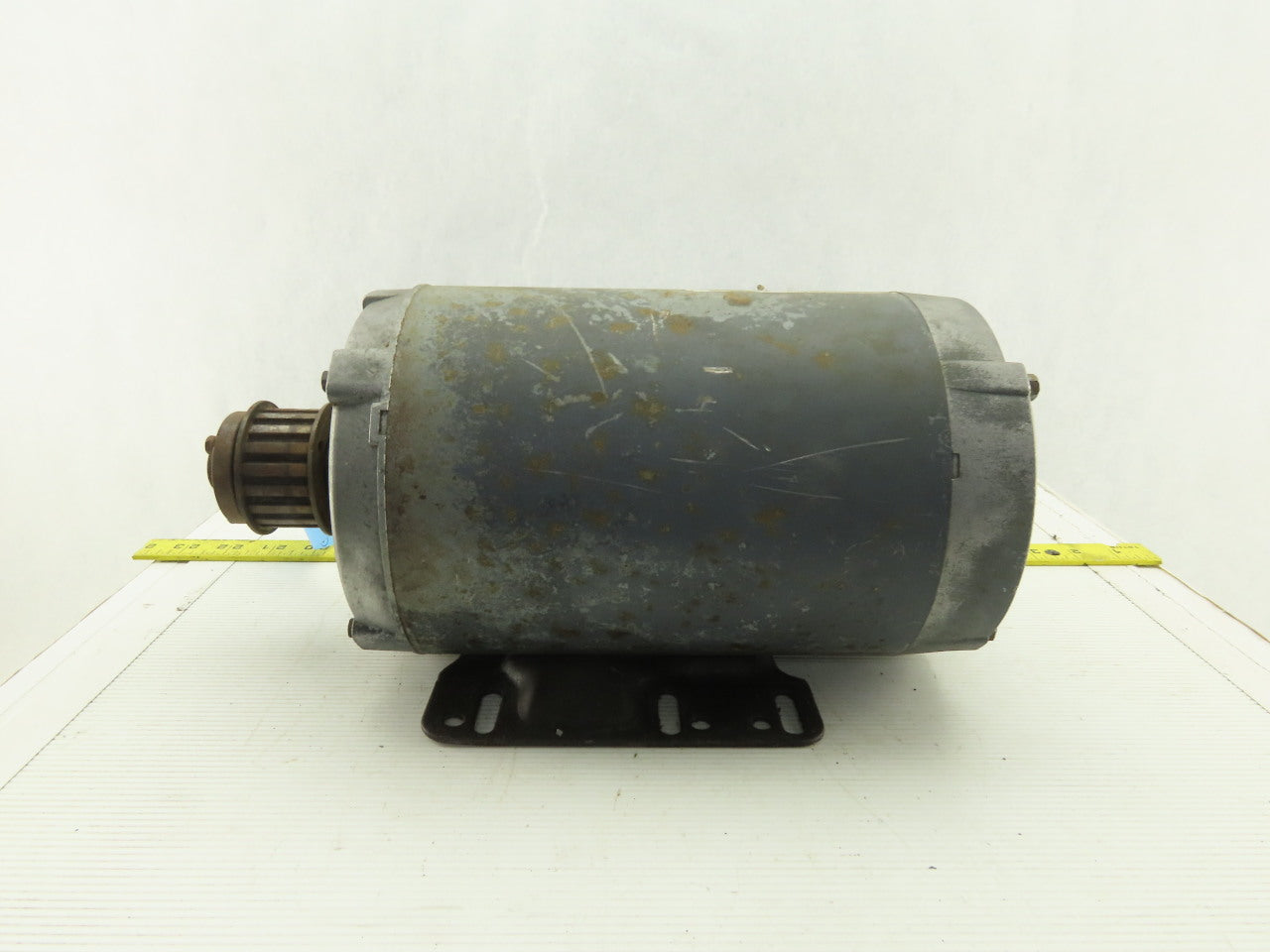 Magnaetek R130 1Hp Electric Motor 208-230/460-480V 3Ph P143T Frame 1745RPM