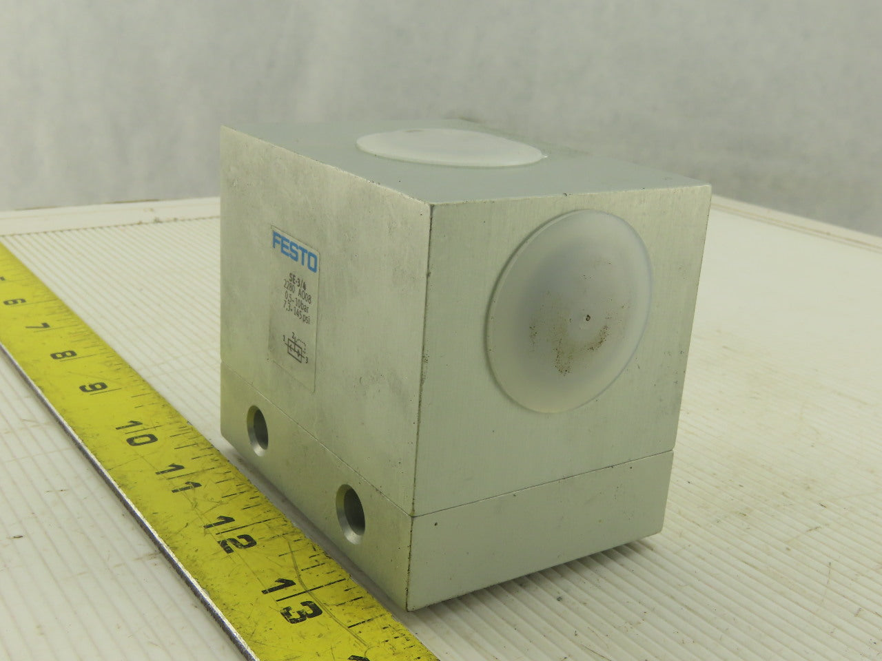 Festo SE-3/4 3/4" NPT Quick Exhaust Valve 0.5-10 Bar 7.3-145 PSI